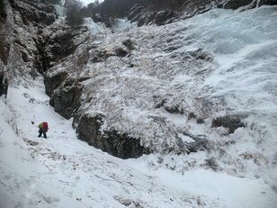 2022年3月山梨県警【山岳遭難のリアル】月次レポート！ 「登山事故の起きやすい時間帯、知っていますか？」