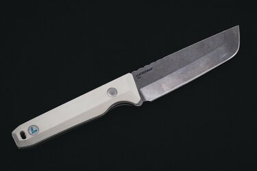 マルチツールの「レザーマン」初の固定刃ナイフは最先端チート鋼材