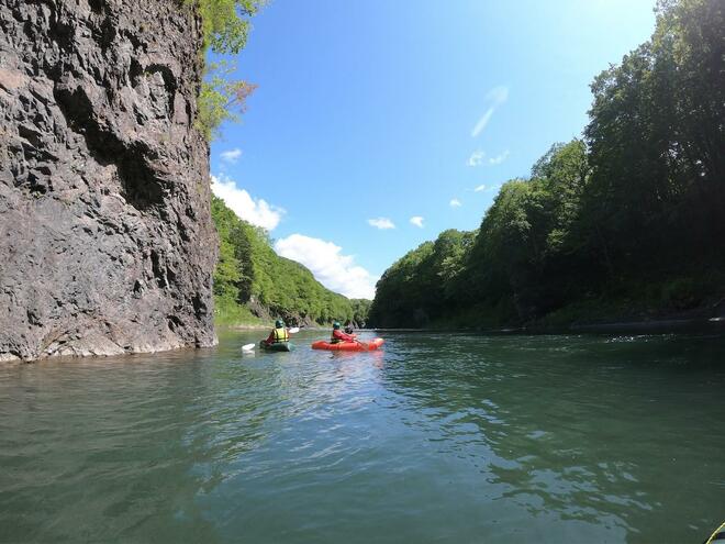 北海道の絶景秘境「沙流川」を下る！  軽量・コンパクトなパックラフトでの「HOKKAIDO WILD」な川旅の魅力とは？の画像003