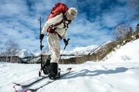 【バックカントリー】まずは足慣らし！  シーズン始めは道具のチェック、ゲレンデ滑走を入念に「シーズン始めに注意したいこと」 長野県｜2025年