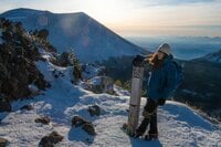【ハイカー女子の一杯】スノーハイクを黒斑山、蛇骨岳で楽しもう！ 「まるでガトーショコラのような浅間山」 “2杯目”   長野県・群馬県、2025年