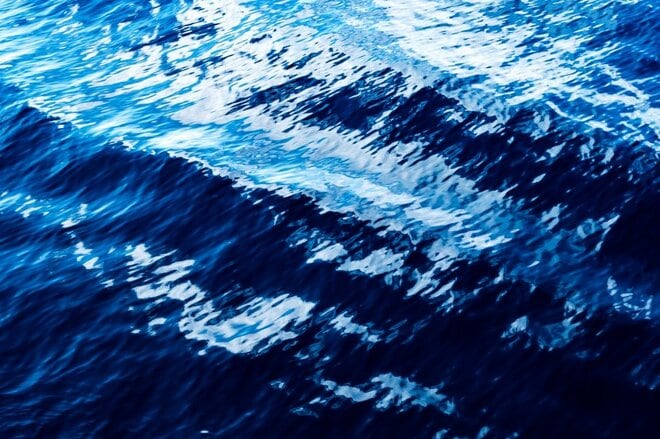 海を撮っただけなのに別世界。海面に潜んでいた不思議な風景【自然と写真を楽しむ日々 vol.2】の画像001