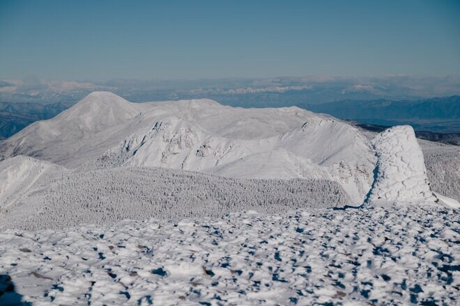 【雪山登山】冬の硫黄岳！ 白い世界とのコントラスト！ 圧巻の八ヶ岳ブルーと迫力のスノーモンスター〈長野県〉の画像008