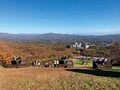 【群馬県・天狗山展望リフト】日本三名泉「草津温泉」は ”撮影スポット” が目白押し！  空中遊泳アクティビィティ「バンジップテング」で紅葉の山へダイブ！の画像003