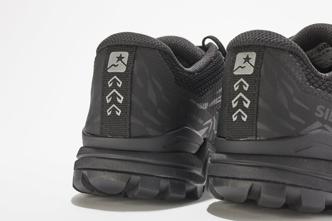 山から日常まで “これ1足”！ シリオの万能ローカット「P.F.13-2 Black」登場の画像005