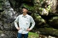 【着るだけで涼しいって本当？】コロンビアの高機能シャツ「オムニフリーズゼロ」が夏山の新定番たる理由とはの画像010