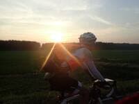 自転車乗りの過酷すぎ試練！「1200kmを90時間で走破」ブルべ、「獲得標高5500m」The PEAKS、「東京‐大阪を24時間」キャノンボール…ヤバすぎチャレンジ「デスライド」の魅力と実体験ルポ