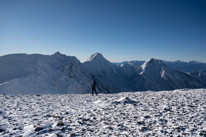 【雪山登山】冬の硫黄岳！ 白い世界とのコントラスト！ 圧巻の八ヶ岳ブルーと迫力のスノーモンスター〈長野県〉の画像005