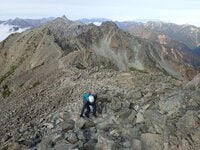 【晩秋登山】北アルプスの絶景をひとり占め！ 登山者の少ない “穴場” シーズンを狙って「涸沢」＆「奥穂高岳」へ