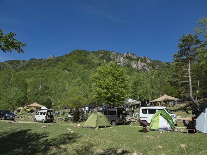 【ゴールデンウィーク特集】抜群のロケーションでキャンプ・登山・クライミング・渓流釣り！ 「できる事がありすぎて迷ってしまう！ まさに理想的なアウトドア基地」 廻り目平キャンプ場・長野県川上村の画像002