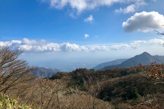 秋を彩る鮮やかな紅葉で人気！  シーズン中は20万人が訪れる「御在所岳」 裏登山道コースで往復「11月上旬・登山レポ」の画像011