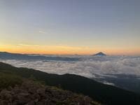 山頂で迎える夜明け「ご来光」の絶景！  2時間以内で登れる「ナイトハイク」チャレンジに必要なこと＆最適の山「3選」