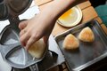 こんなの見たことある！？  昭和レトロな「バウルー」の焼きおむすび器を使ってみたの画像007