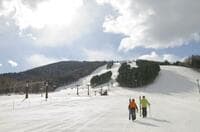 「大丈夫？ この雪質でこの価格…」 物価高の最中でも超安価を維持！  シーズン券10,000円以内のローカルスキー場3選【レポート「北の国のスキー事情」】