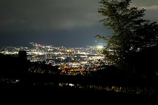 キャンプブームは終了？ 『ゆるキャン△』聖地 “改装中” の影響か！？  人気「ほったらかしキャンプ場」まさかの前日予約OK「1泊現地レポ」