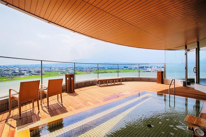 榛名山帰りに寄りたい “宇宙船のような温泉施設” の正体  “生源泉かけ流し” がすごい「花湯スカイテルメリゾート」【山帰り、今日はどこでととのう？ vol.5】の画像001